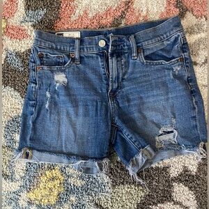 Gap shorts